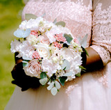12 Popular Flowers for Your Bridal Bouquet [2022 Edition]
