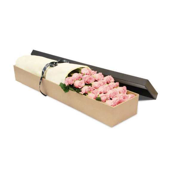 A box of luxury Ecuadorian long-stemmed pink roses